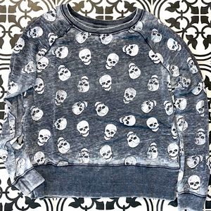 💀 Skulls sweater